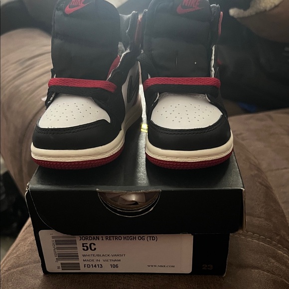 Nike Other - Nike Kids Air Jordan 1 High OG - Black, White, Red nwt 5c